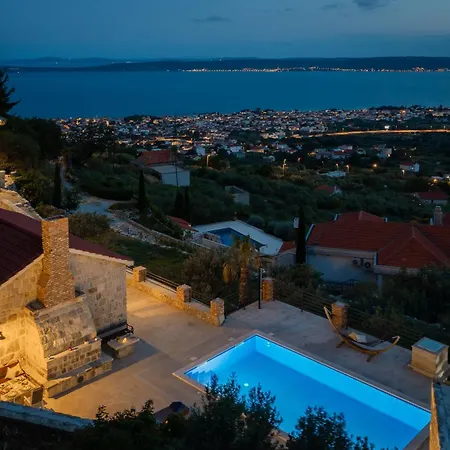 - Between & Blue Villa